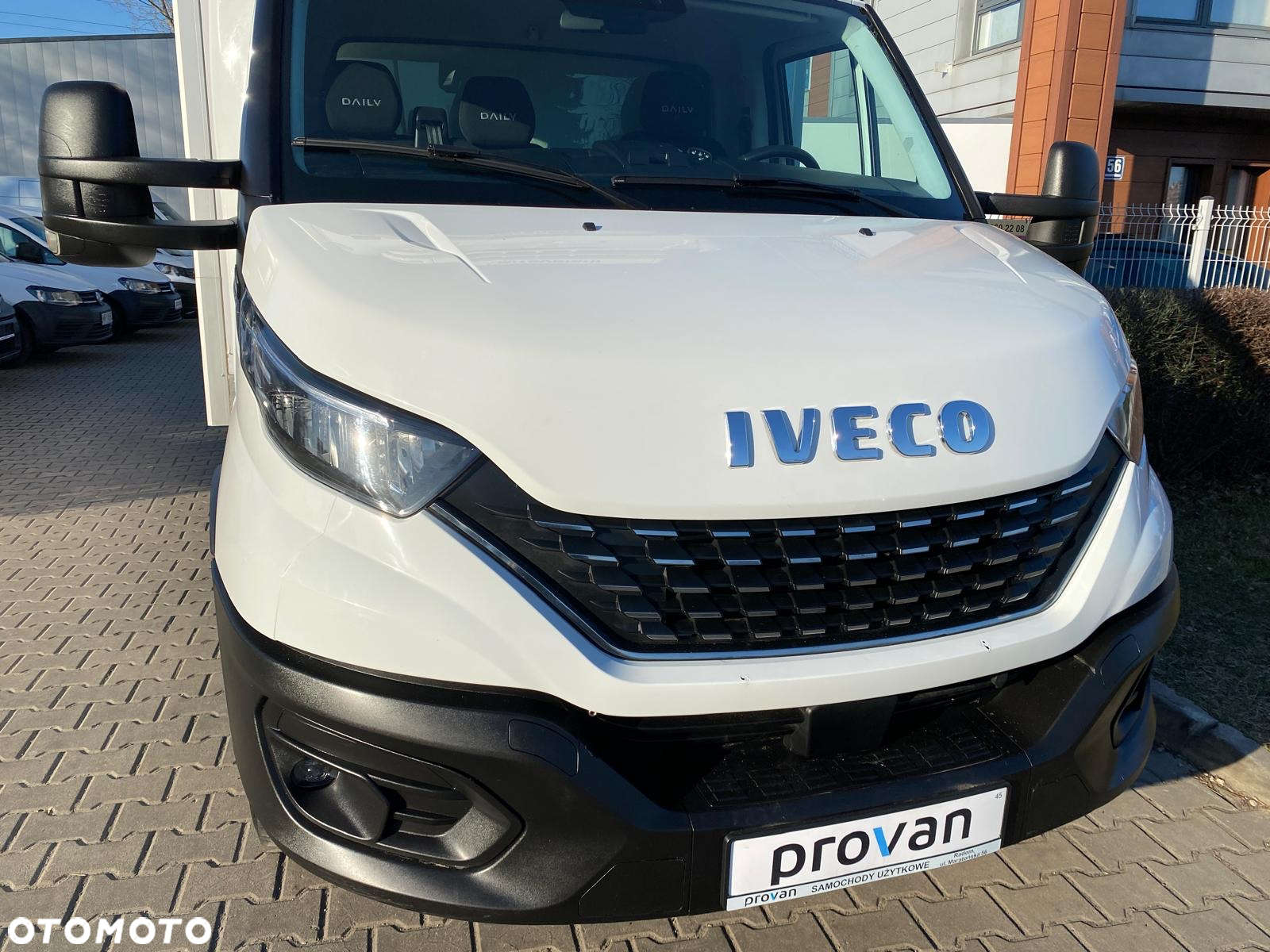 Iveco DAILY 35-160 2,3 HPI KONTENER CHŁODNIA MITSUBISHI WINDA ZEPRO - 5