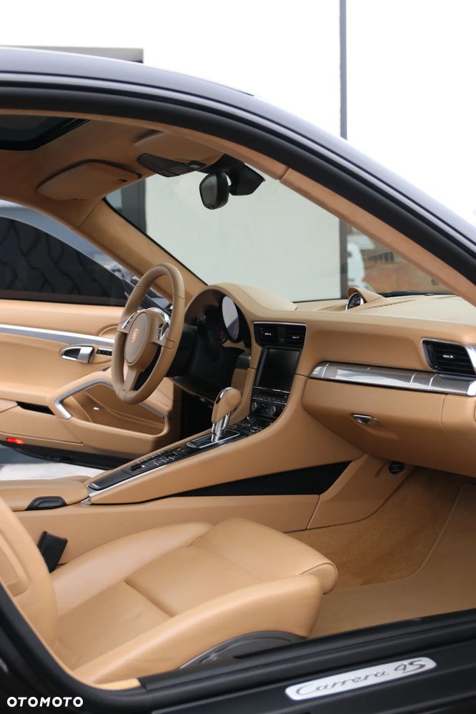 Porsche 911 Carrera 4S PDK - 20