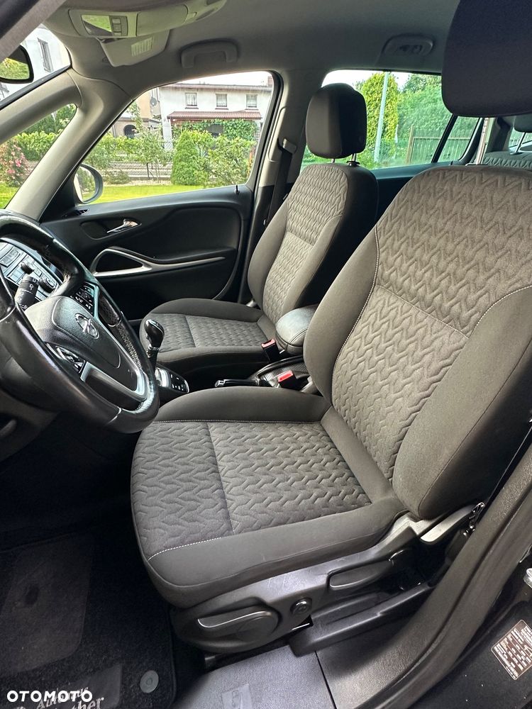 Opel Zafira - 13