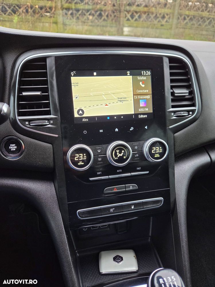 Renault Megane BLUE dCi 115 BUSINESS EDITION - 25