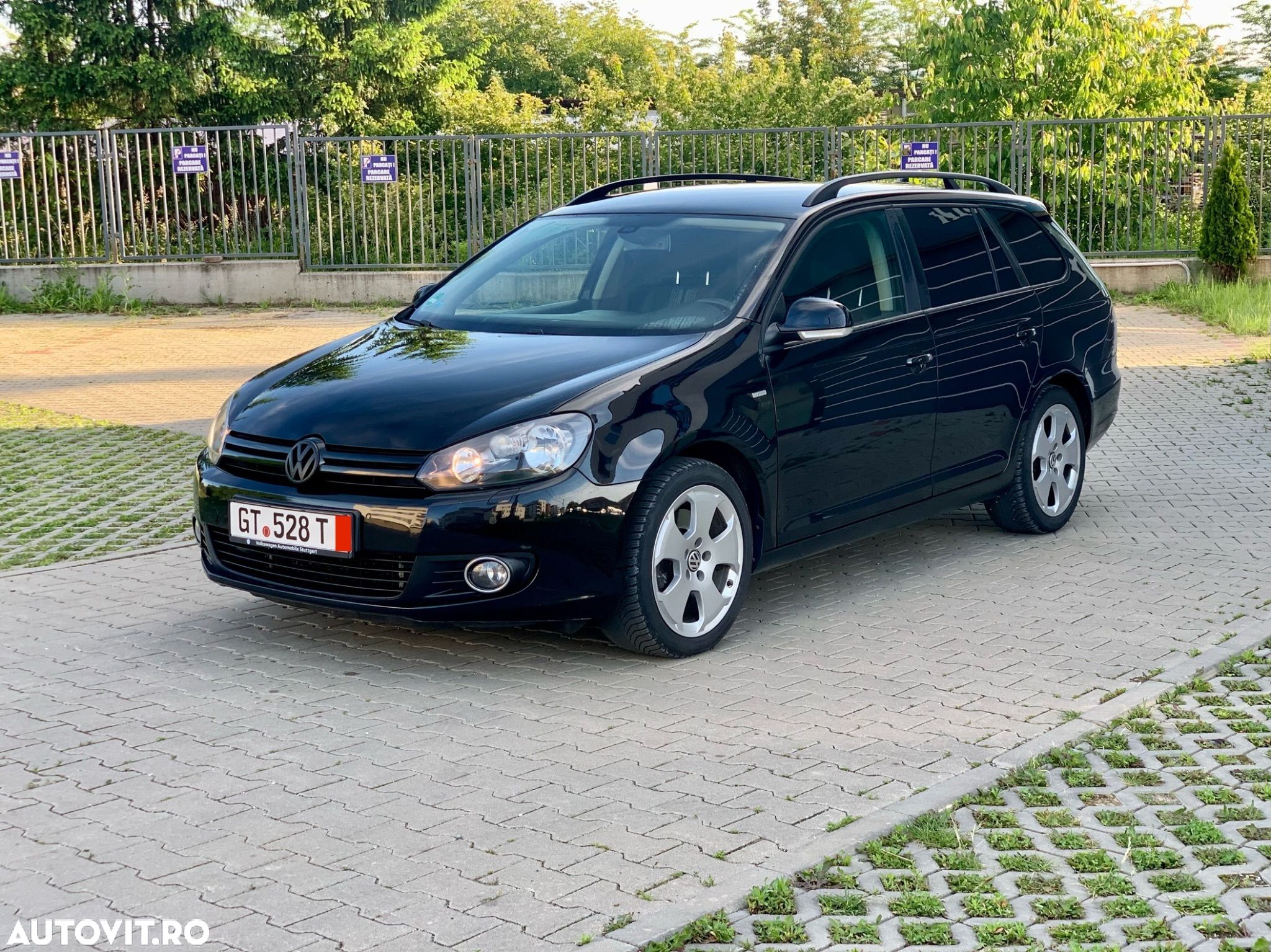Volkswagen Golf 2.0 TDI DPF BlueMotion Technology MATCH - 1