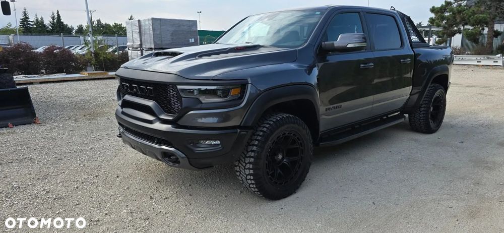 RAM 1500 Quad Cab Sport - 5