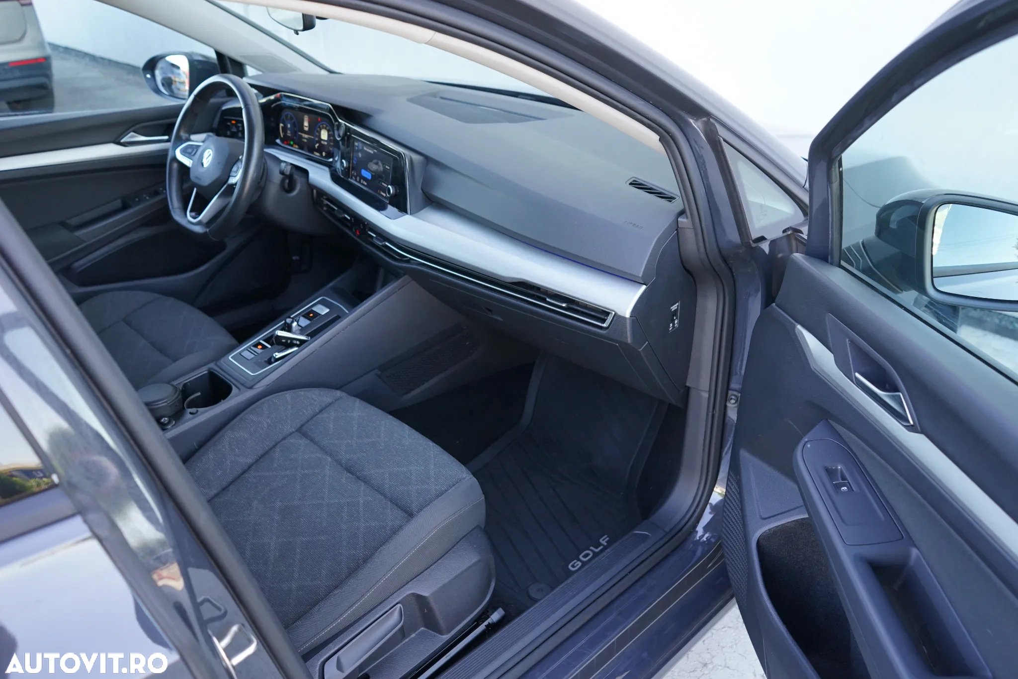 Volkswagen Golf Variant 2.0 TDI 116CP DSG Life - 24