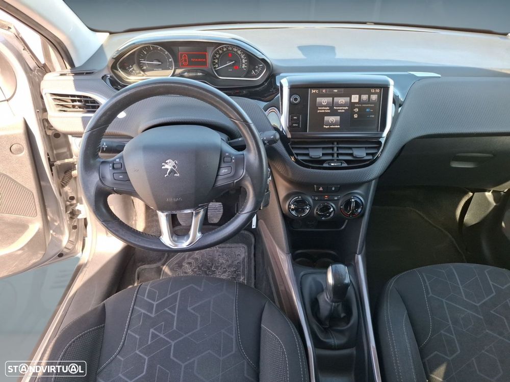 Peugeot 2008 1.2 PureTech Allure - 13
