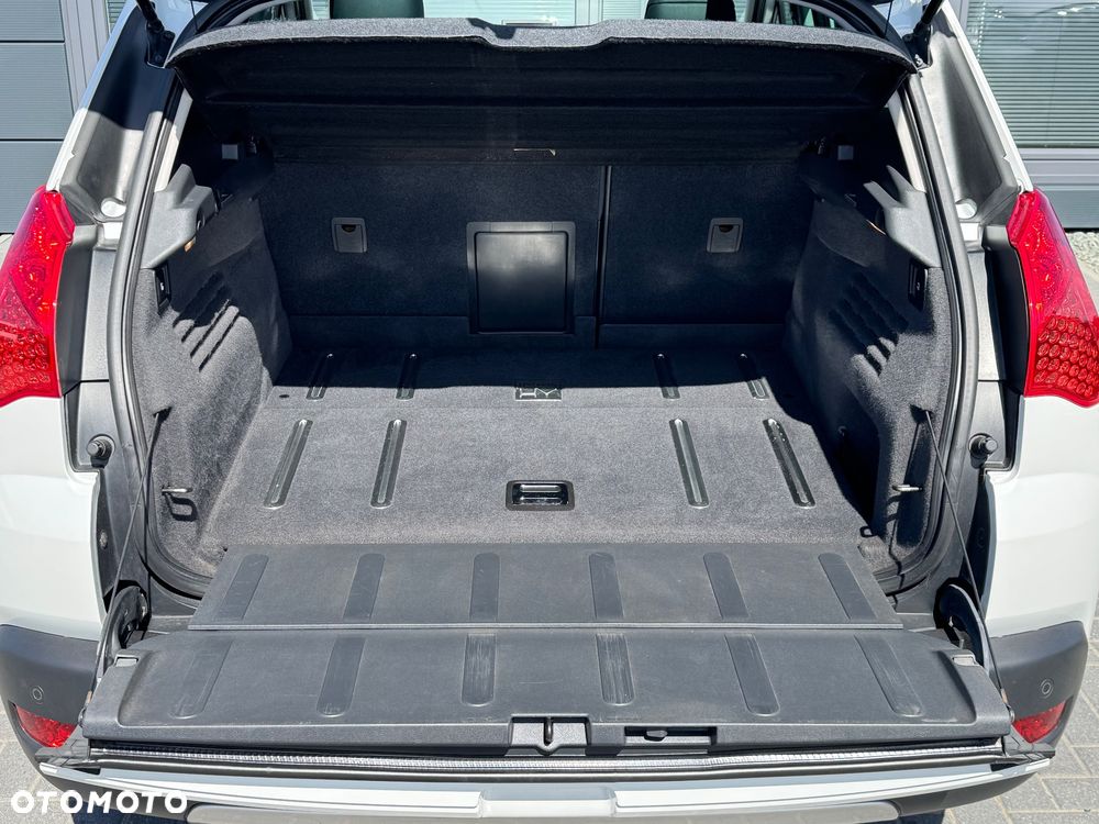 Peugeot 3008 Hybrid4 - 9