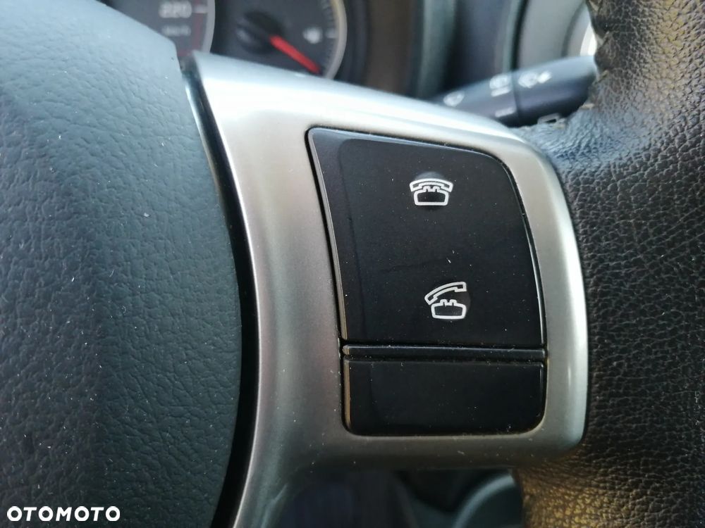 Toyota Yaris 1.33 Premium - 16