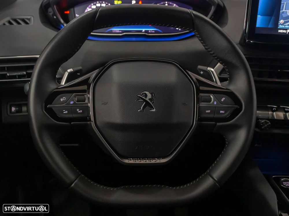 Peugeot 3008 1.2 PureTech Allure EAT8 - 22