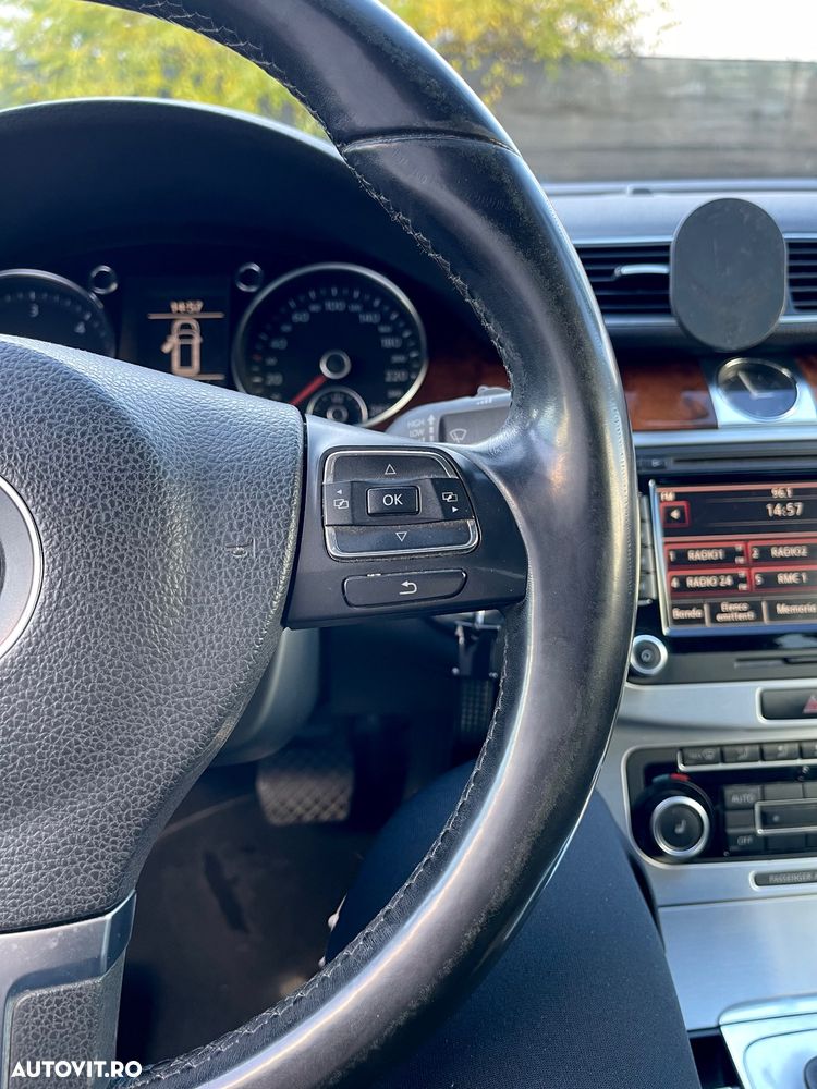 Volkswagen Passat Variant 2.0 TDI 4Motion DPF DSG Highline - 16