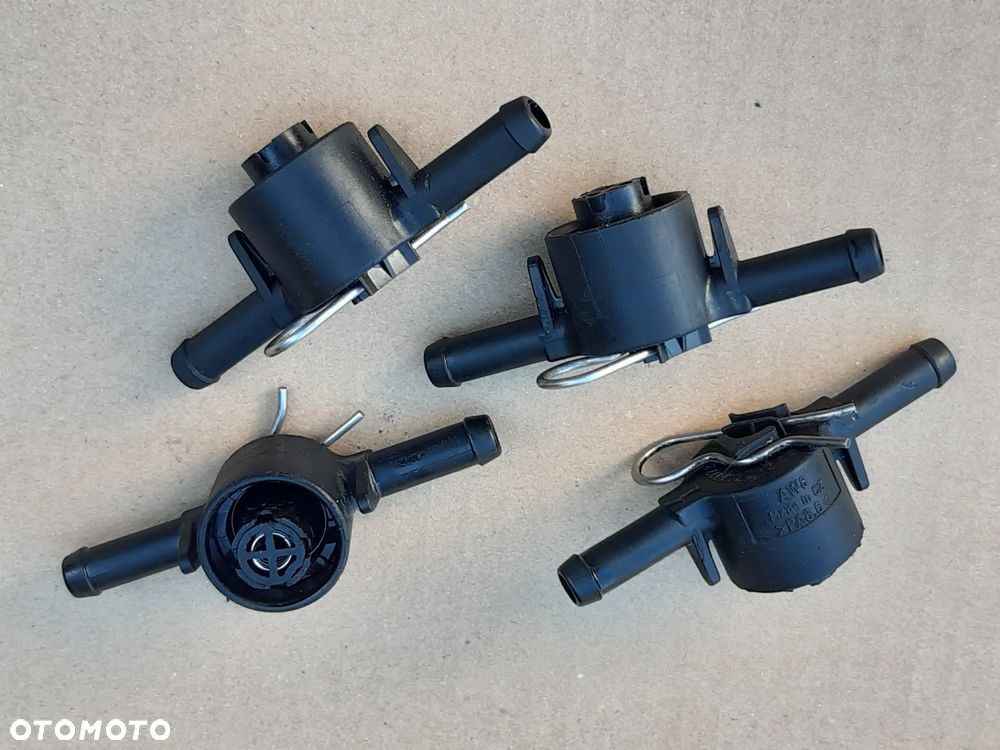 AUDI A8 A6 ZAWÓR FILTRA PALIWA 057127247K - 2