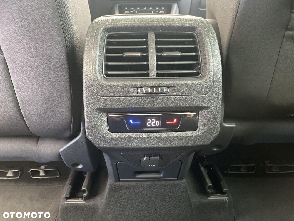 Volkswagen Touran 1.5 TSI EVO Comfortline Plus DSG - 23