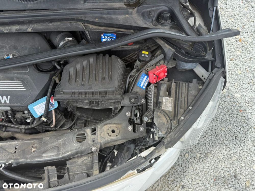 BMW Seria 2 218d Advantage - 24