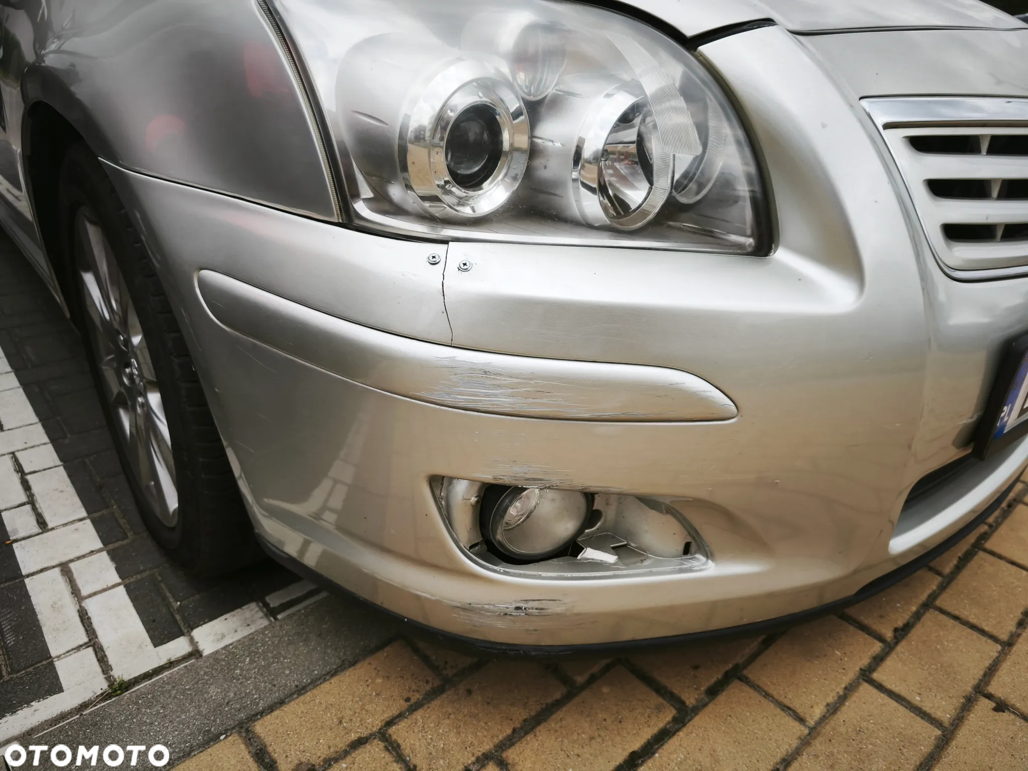 Toyota Avensis 2.0 D-4D Combi - 11