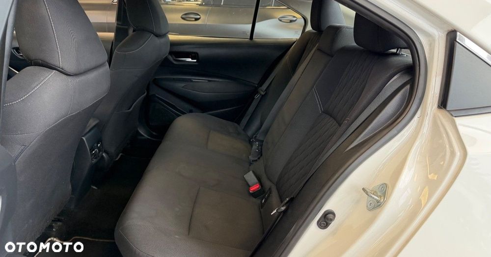 Toyota Corolla - 18