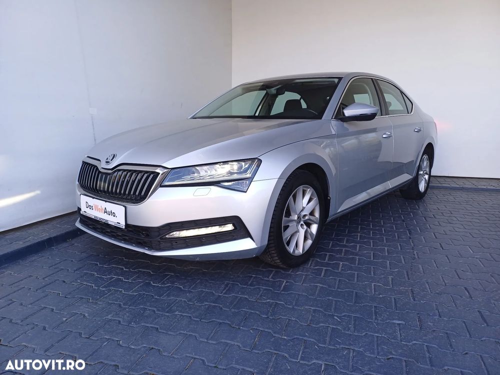 Skoda Superb 2.0 TDI DSG Ambition - 1