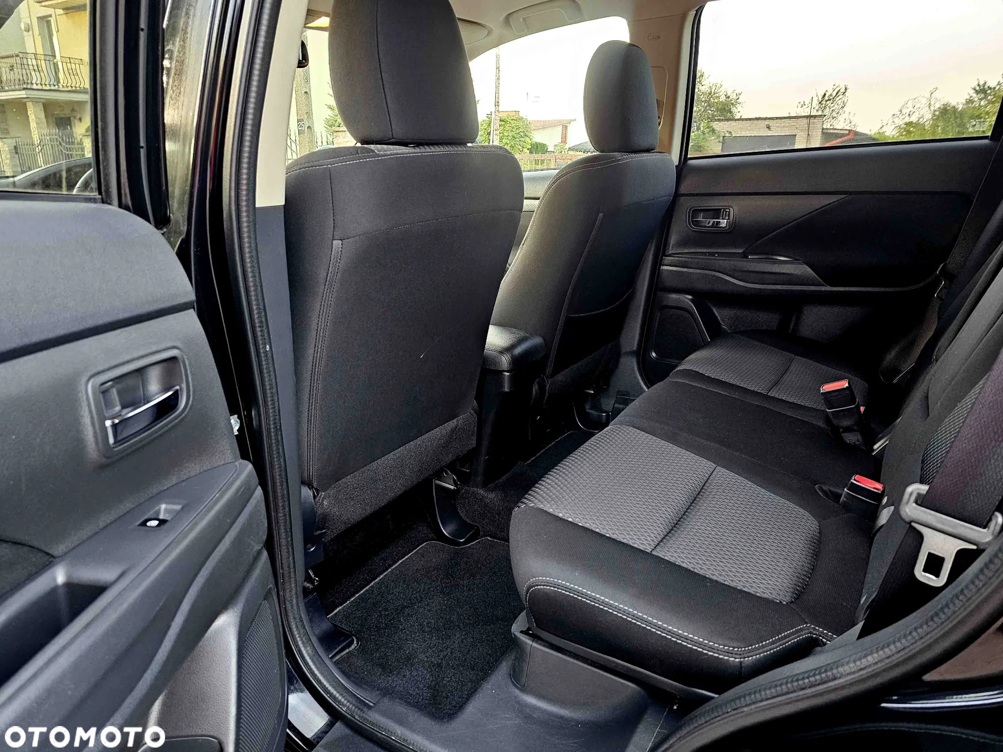 Mitsubishi Outlander 2.0 2WD Diamant - 14