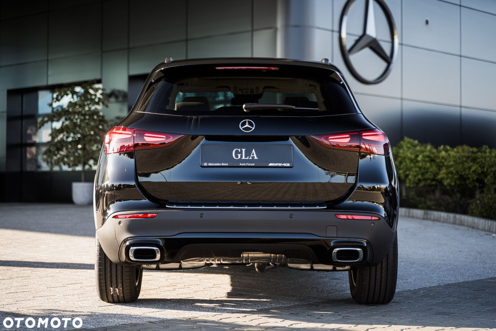 Mercedes-Benz GLA - 9