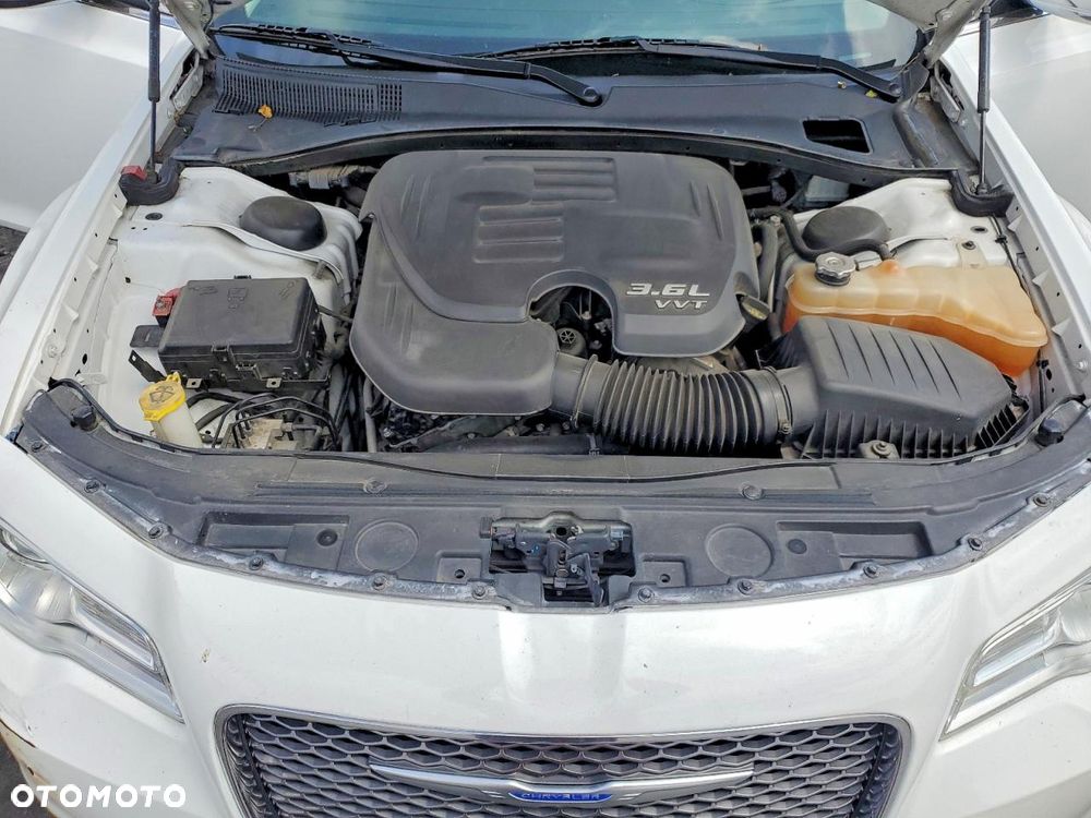 Chrysler 300C - 12
