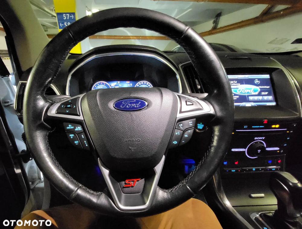 Ford Edge 2.0 TDCi Twin-Turbo 4WD ST-Line - 6