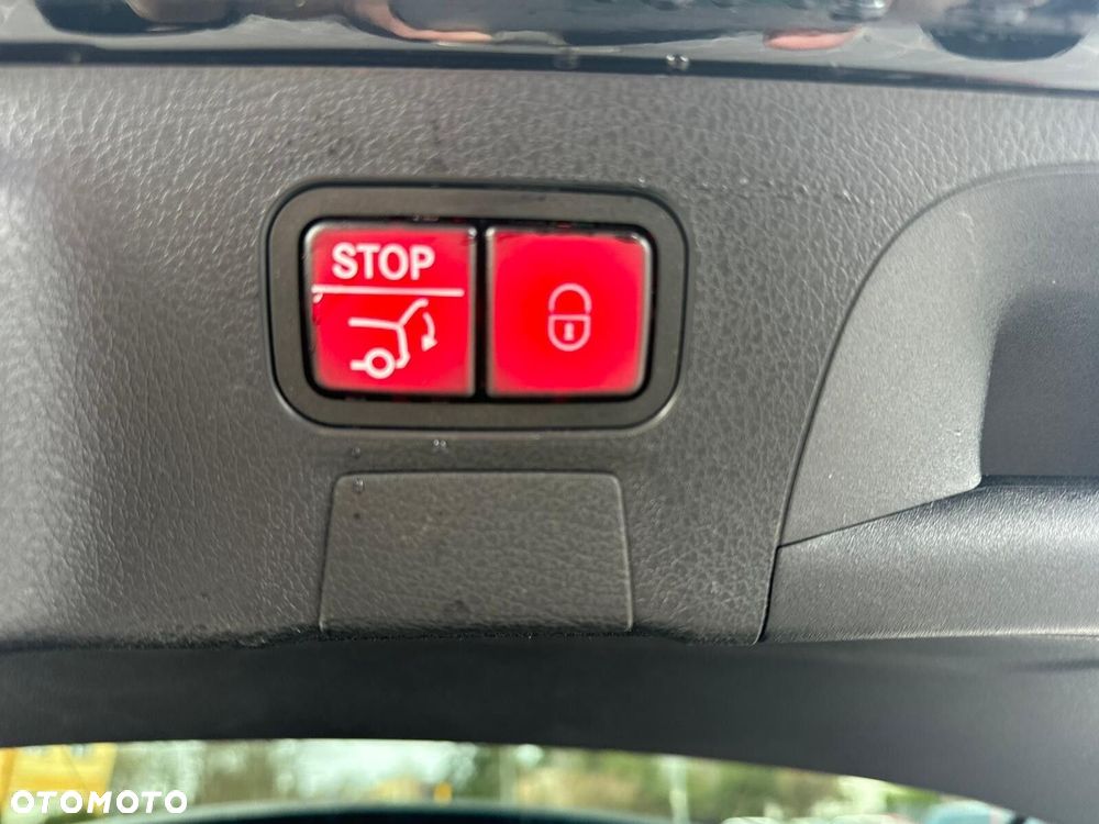 Mercedes-Benz CLA - 14