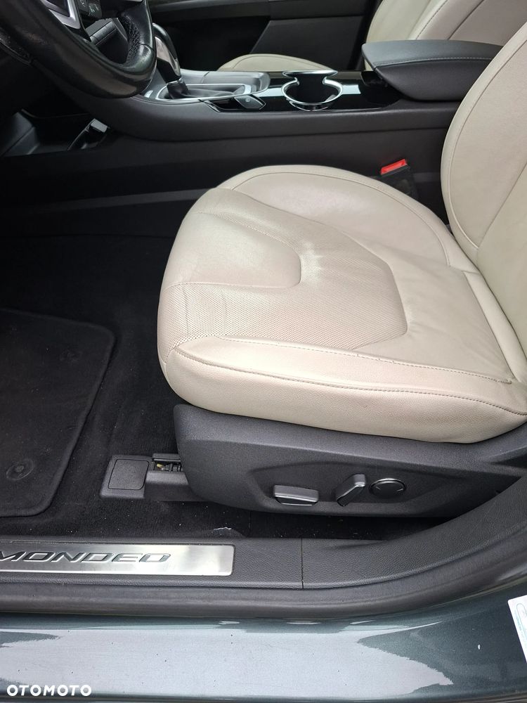 Ford Mondeo 2.0 TDCi Titanium PowerShift - 17