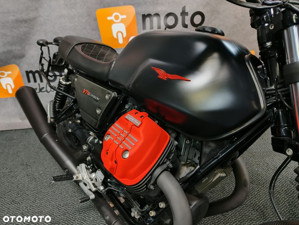 Moto Guzzi V7 - 25