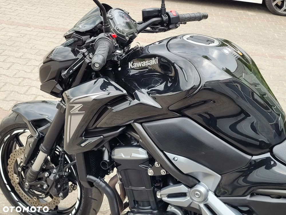 Kawasaki Z 900 - 17