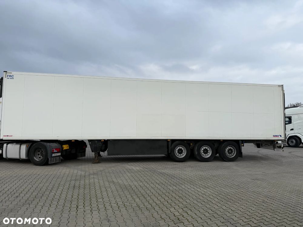 Schmitz Cargobull SKO 24 - 5