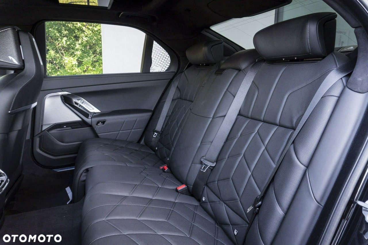 BMW i7 - 26