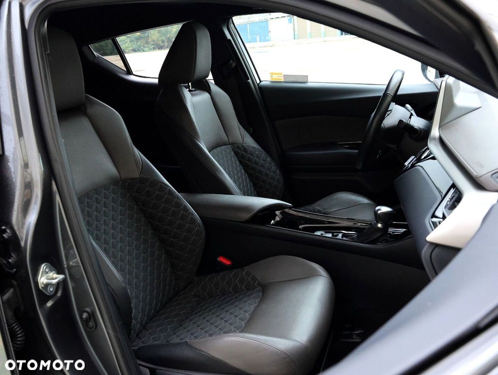 Toyota C-HR 1.8 Hybrid Executive - 29