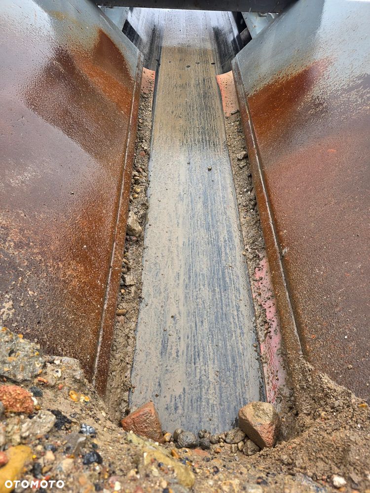 McCloskey Anaconda TR60 Stockpiler - 28