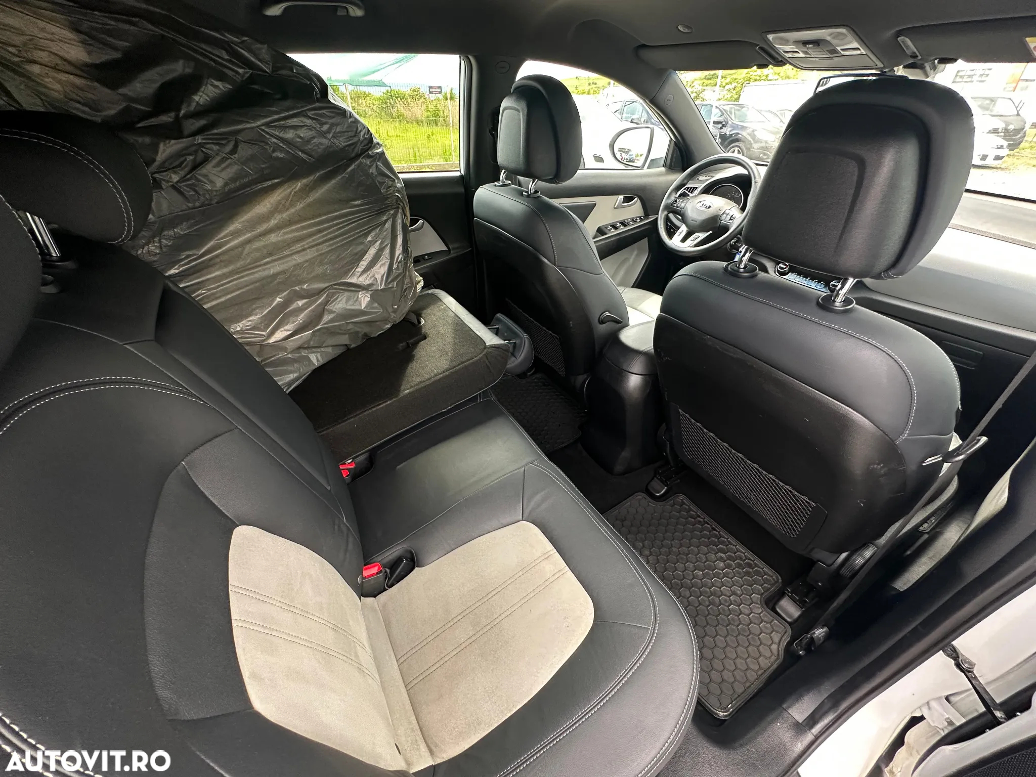 Kia Sportage 2.0 CRDI 4WD Automatik Vision - 27