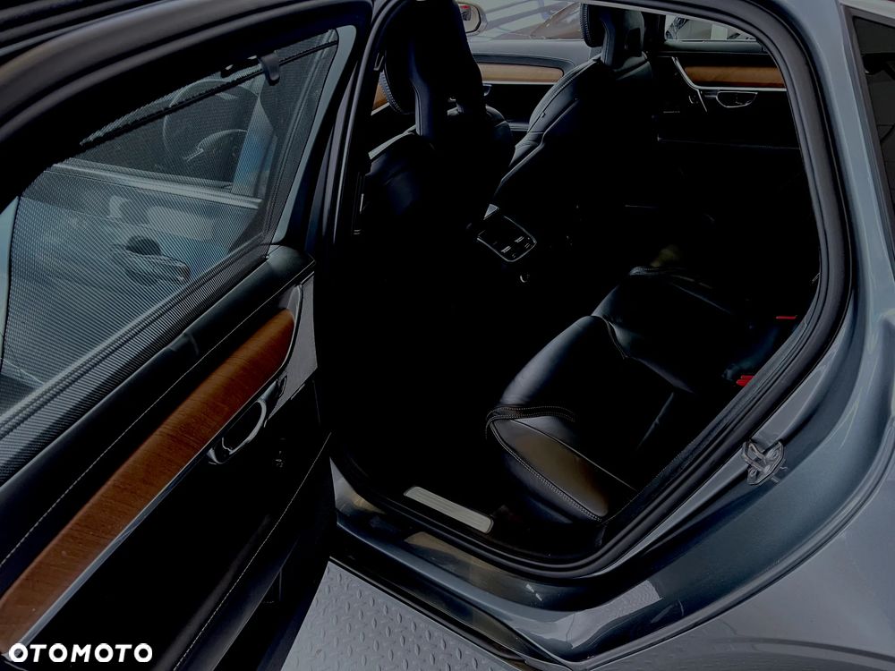 Volvo S90 - 10