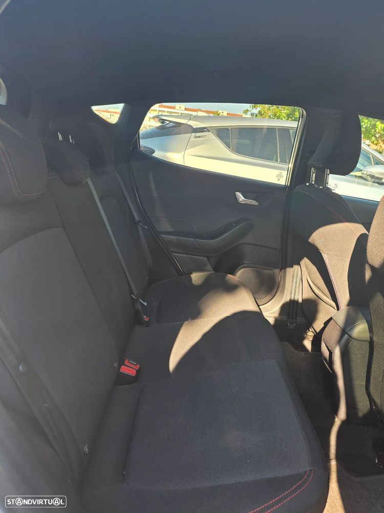 Ford Fiesta - 21