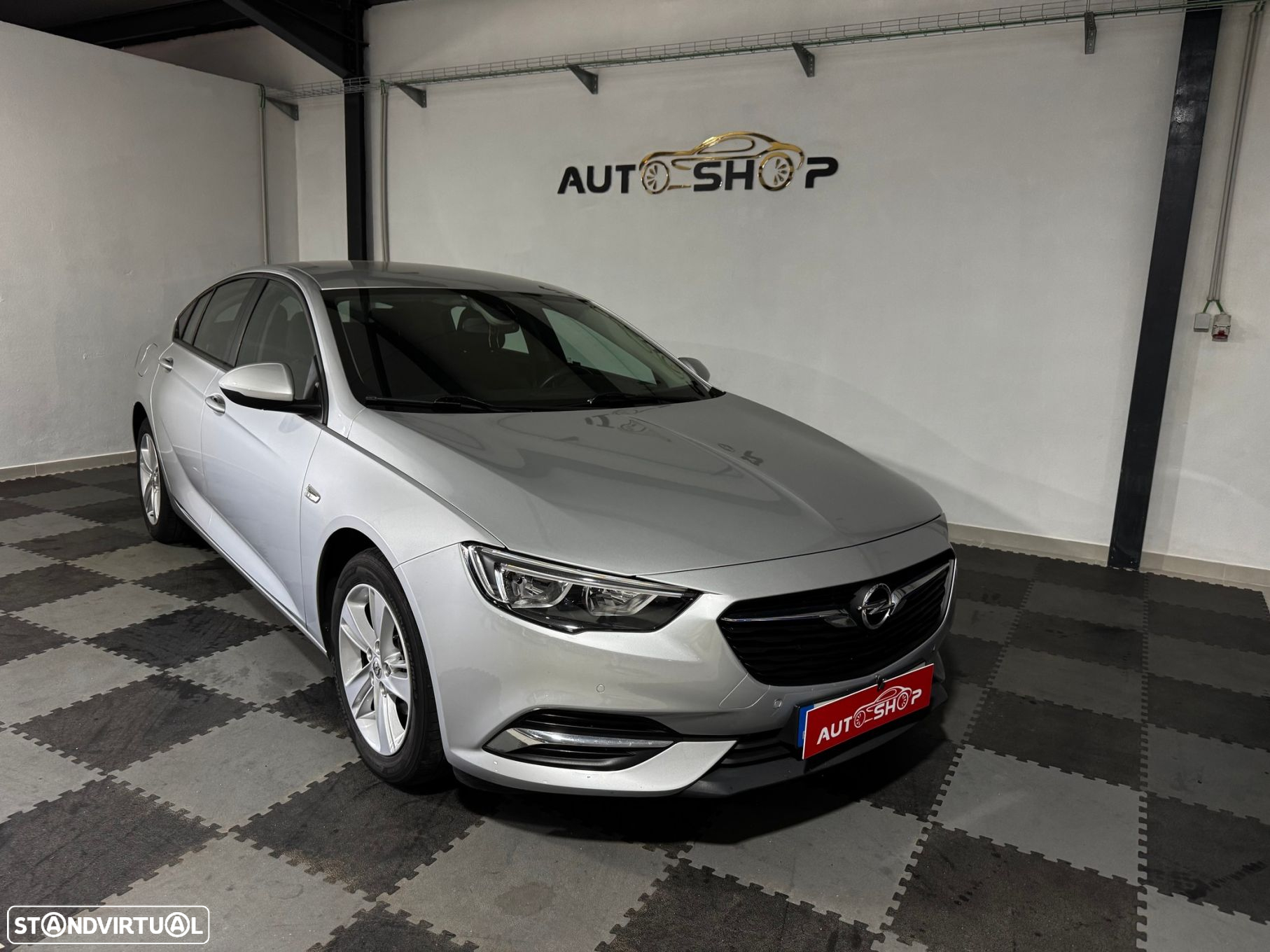 Opel Insignia Grand Sport 1.6 CDTi Selective - 2