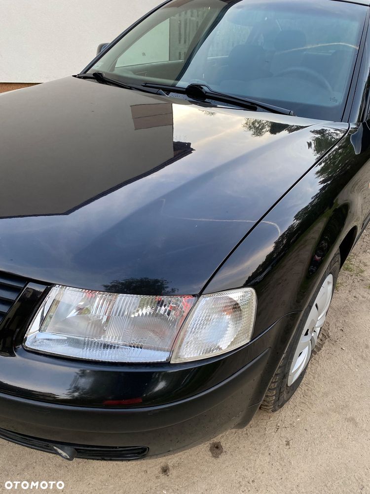 Volkswagen Passat - 10