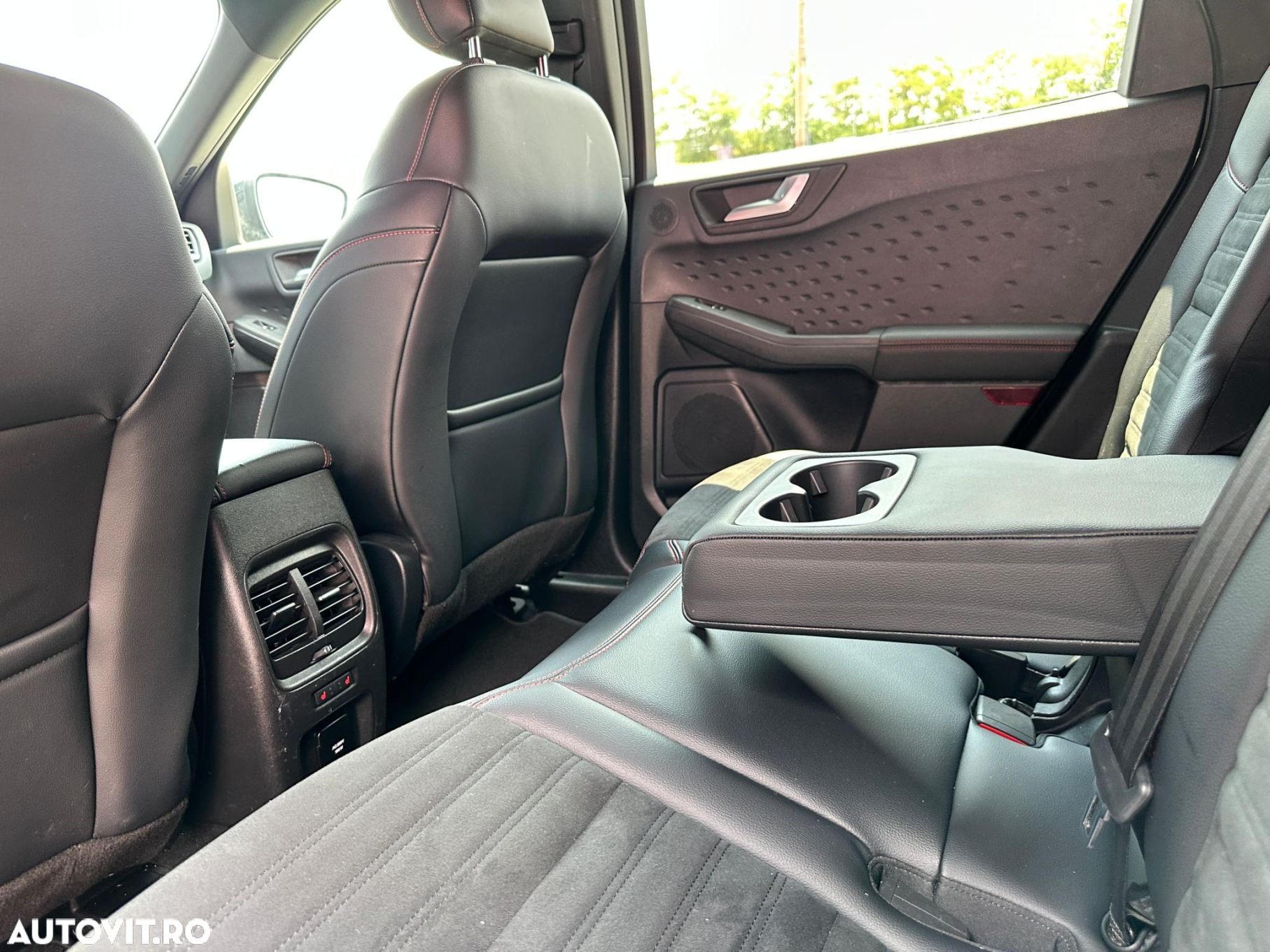 Ford Kuga - 27