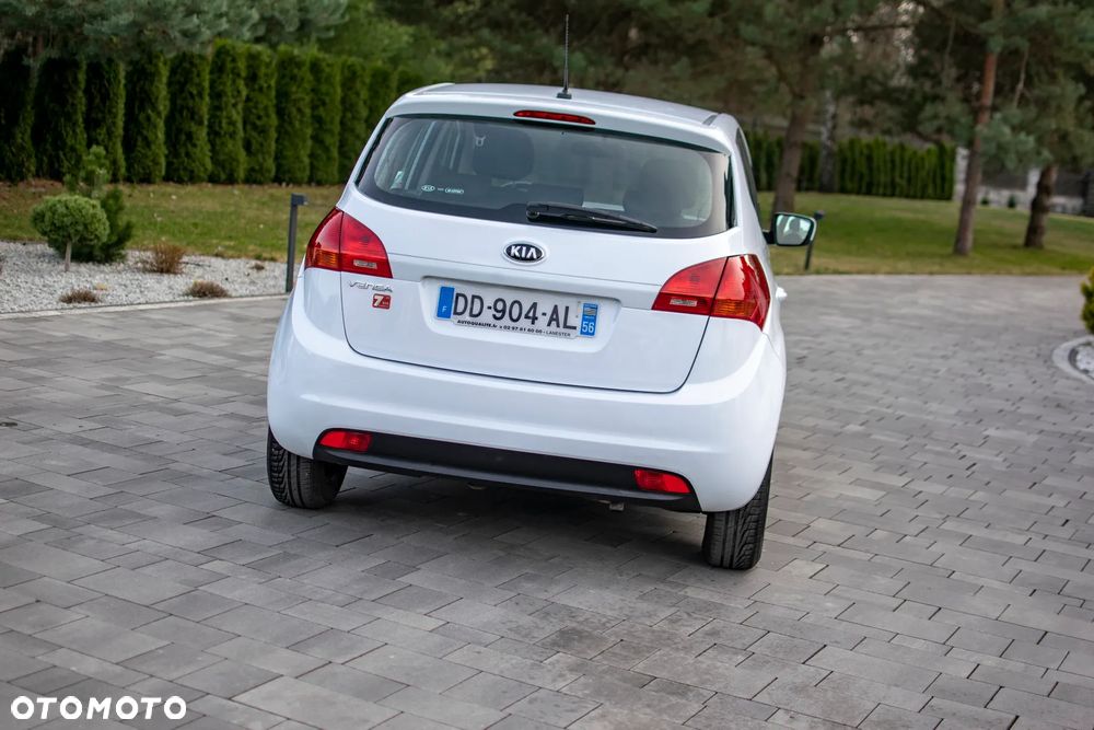 Kia Venga - 18