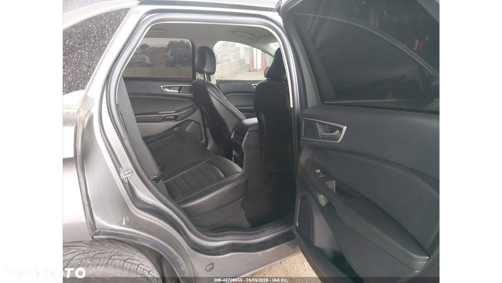 Ford Edge - 5