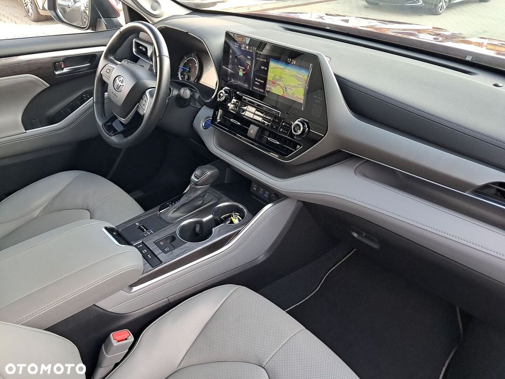 Toyota Highlander - 10