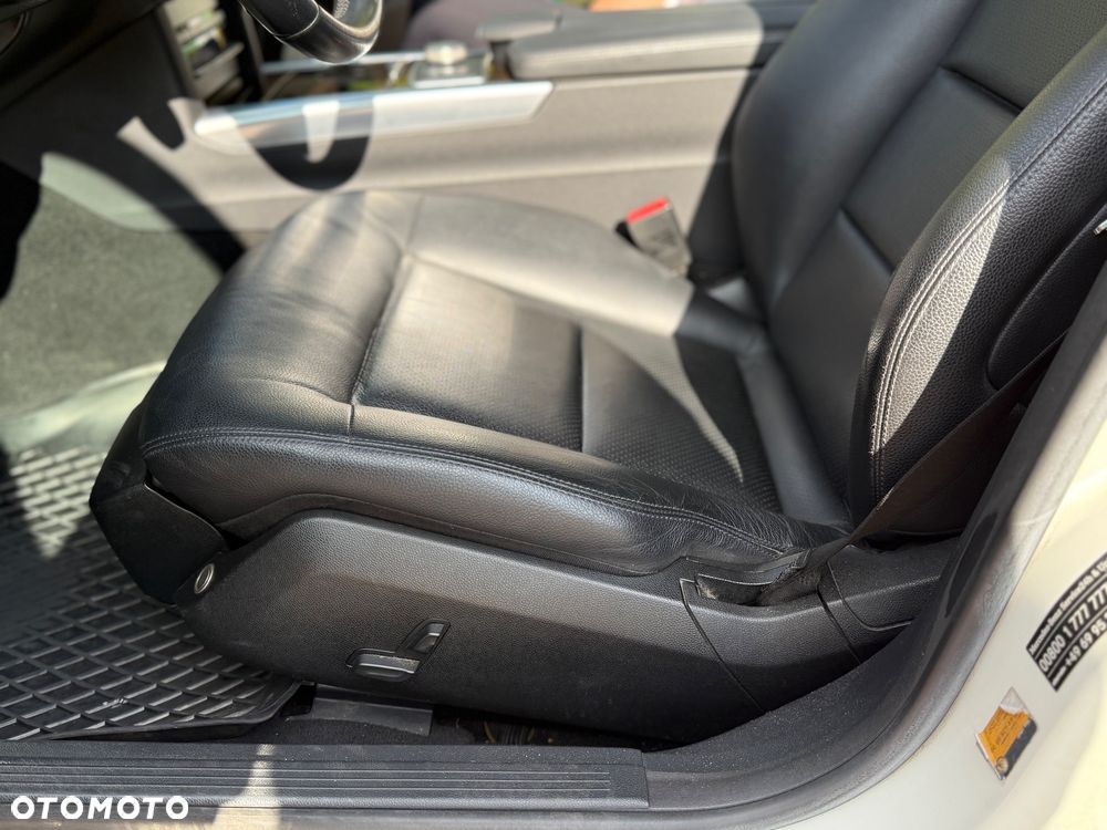 Mercedes-Benz Klasa E 200 CDI DPF BlueEFFICIENCY 7G-TRONIC Elegance - 15