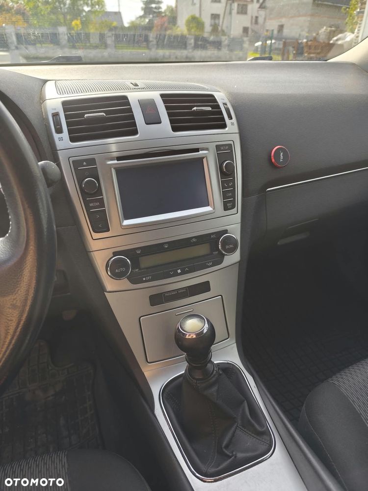 Toyota Avensis 2.0 D-4D Premium - 7