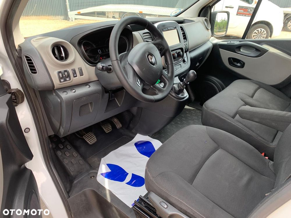 Renault Trafic - 19