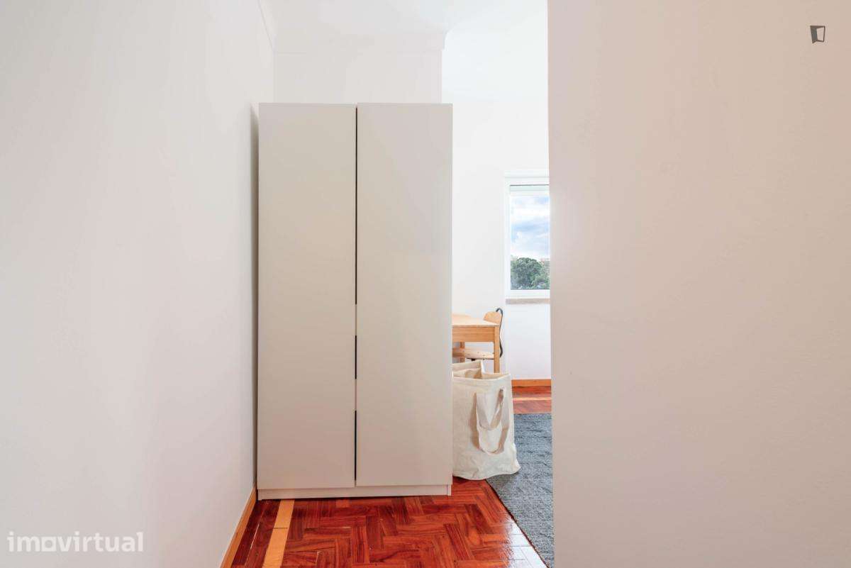Quarto - localizado em Telheiras Lisbon - Grande imagem: 4/12