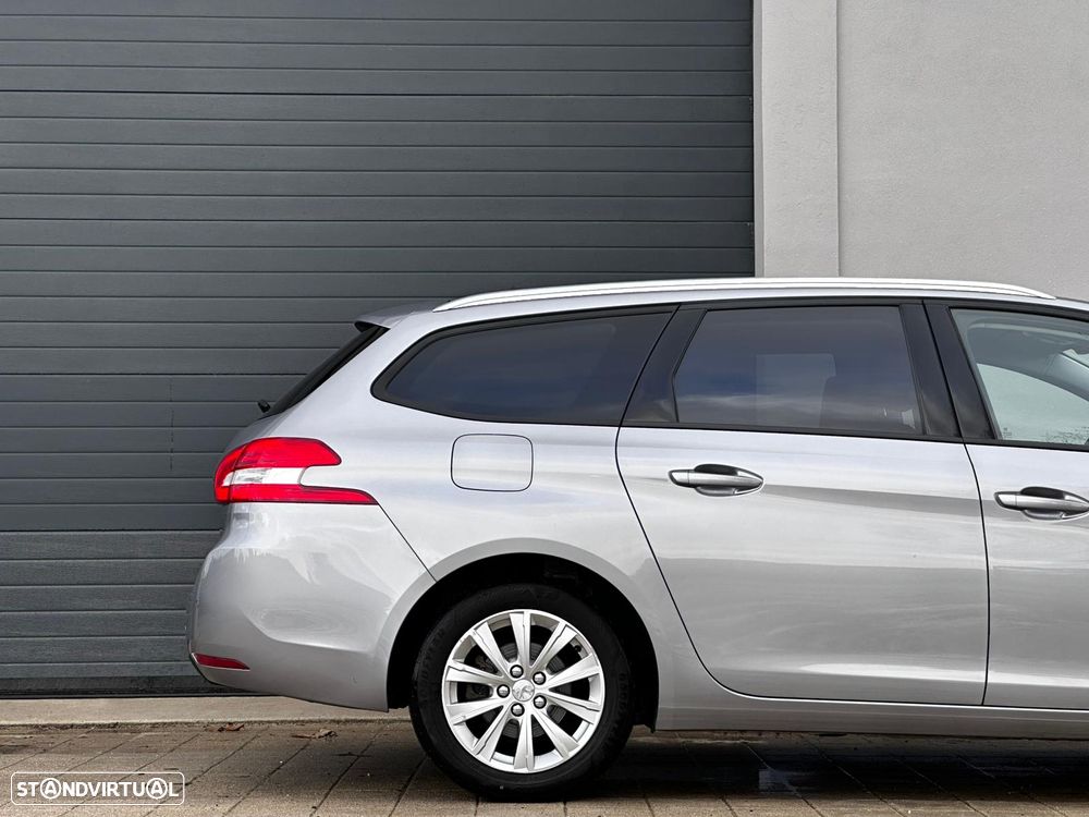 Peugeot 308 SW 1.5 BlueHDi Style EAT8 - 3