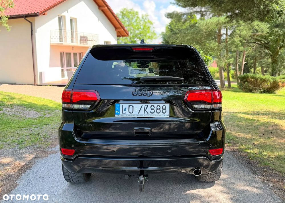 Jeep Grand Cherokee - 9