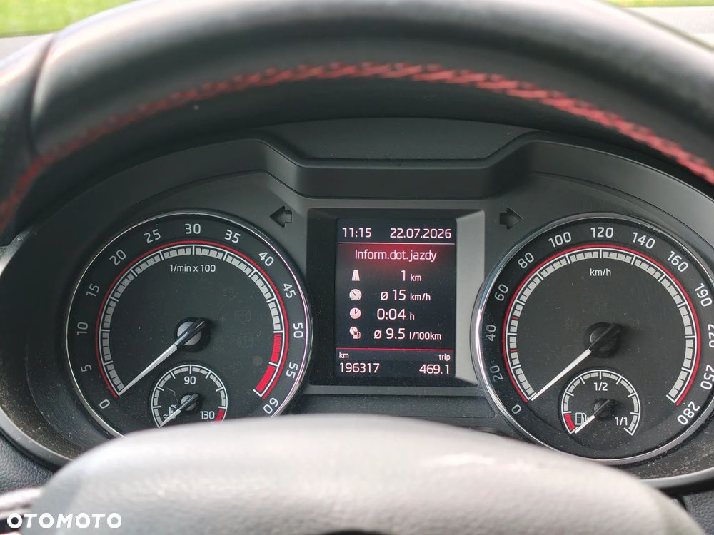 Skoda Octavia 2.0 TDI DSG RS - 12