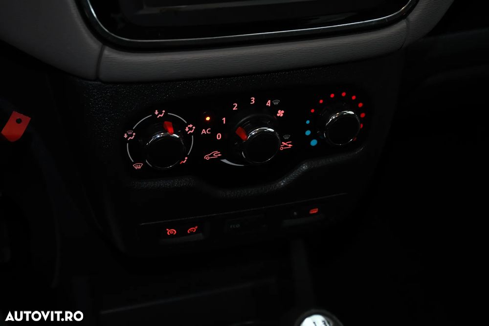 Dacia Lodgy dCi 110 Prestige - 17