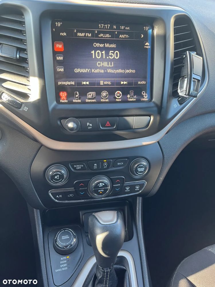 Jeep Cherokee 2.0 MJD Active Drive I Longitude - 14