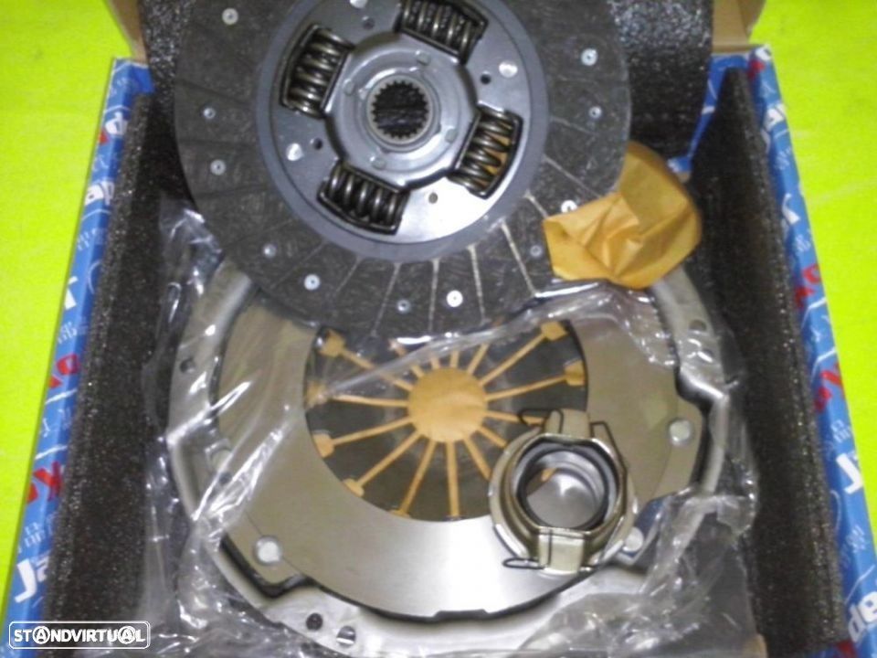 Kit embraiagem Toyota Hilux e Hiace D-4D NOVO - 1