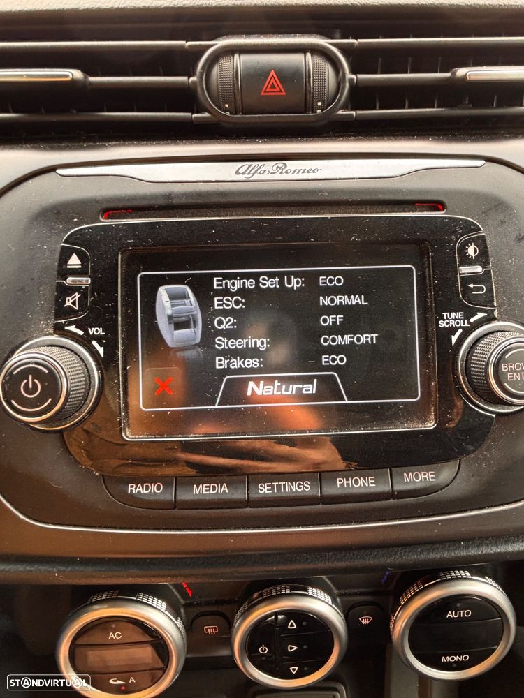 Alfa Romeo Giulietta 1.6 JTDM Exclusive - 18